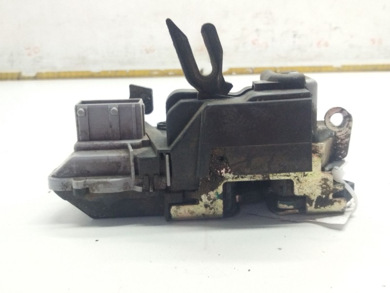 Recambio de cerradura puerta delantera izquierda para citroën xsara (n1) 1.6 i referencia OEM IAM   