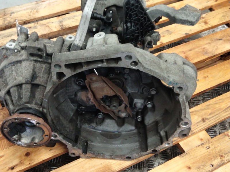 Recambio de caja cambios para volkswagen passat b6 (3c2) 1.9 tdi referencia OEM IAM KBL  
