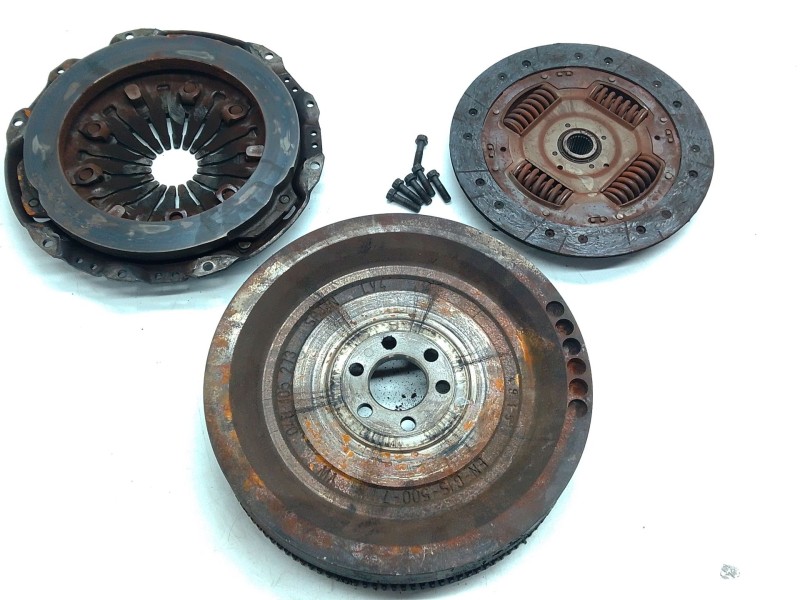 Recambio de kit embrague para skoda rapid spaceback (nh1) 1.2 tsi referencia OEM IAM 04B105273  