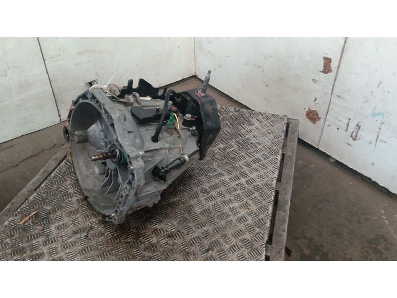 Recambio de caja cambios para nissan interstar furgoneta (x70) dci 100 referencia OEM IAM PF6006  