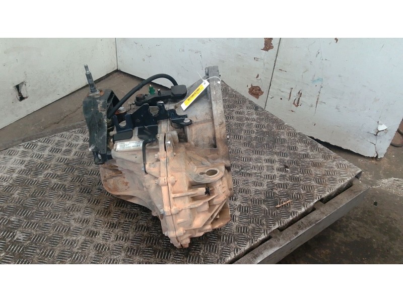 Recambio de caja cambios para nissan interstar furgoneta (x70) dci 100 referencia OEM IAM PF6006  