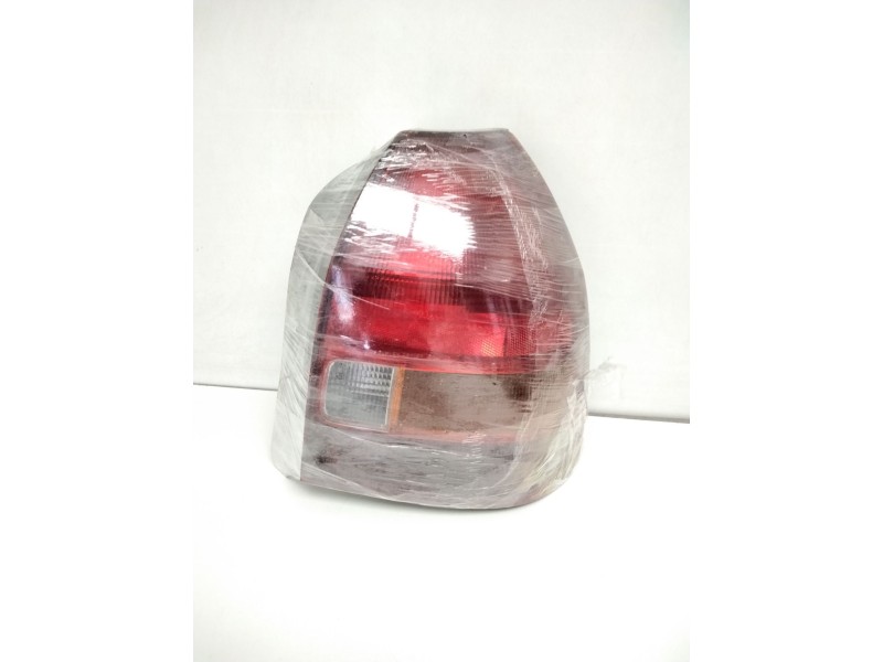 Recambio de piloto trasero derecho para honda civic aerodeck (mb/mc) referencia OEM IAM 0431262R  