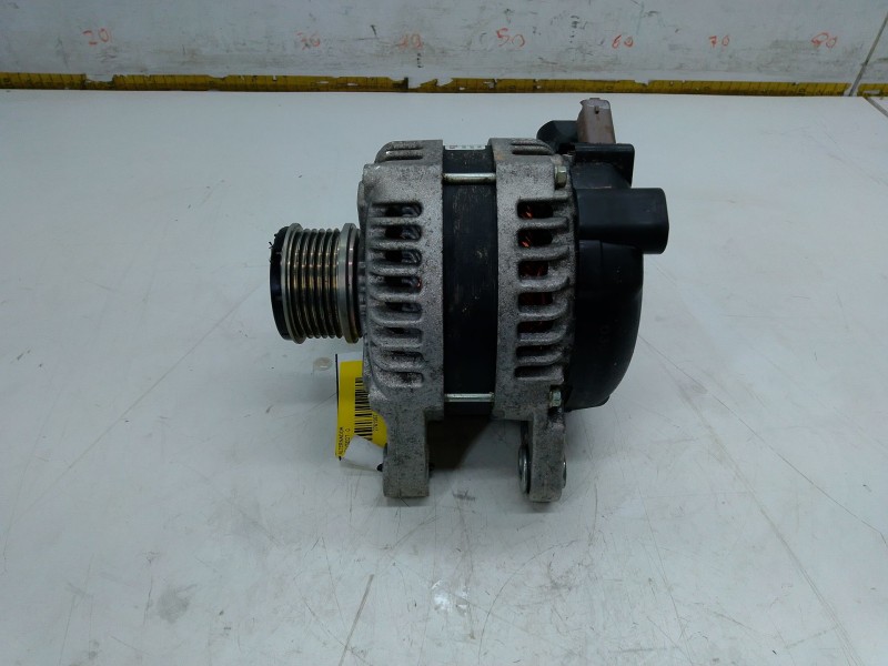 Recambio de alternador para peugeot referencia OEM IAM   