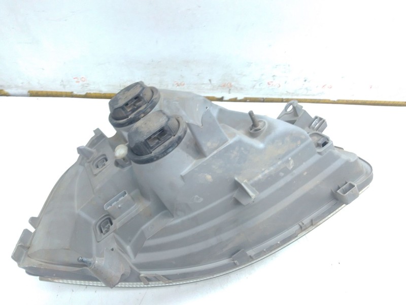 Recambio de faro izquierdo para nissan interstar furgoneta (x70) dci 100 referencia OEM IAM 8200163516E  