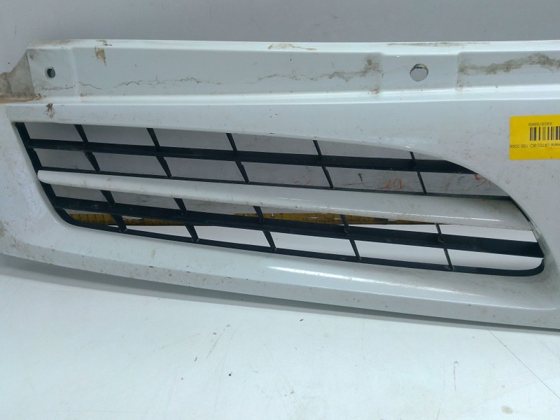 Recambio de rejilla delantera para nissan interstar furgoneta (x70) dci 100 referencia OEM IAM   