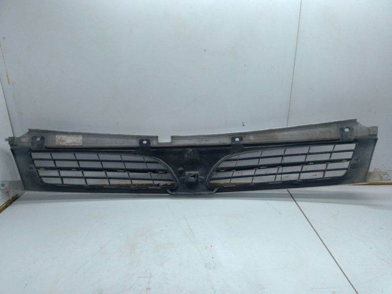 Recambio de rejilla delantera para nissan interstar furgoneta (x70) dci 100 referencia OEM IAM   