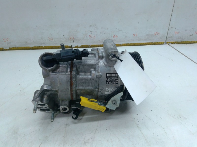 Recambio de compresor aire acondicionado para peugeot referencia OEM IAM 983479880  