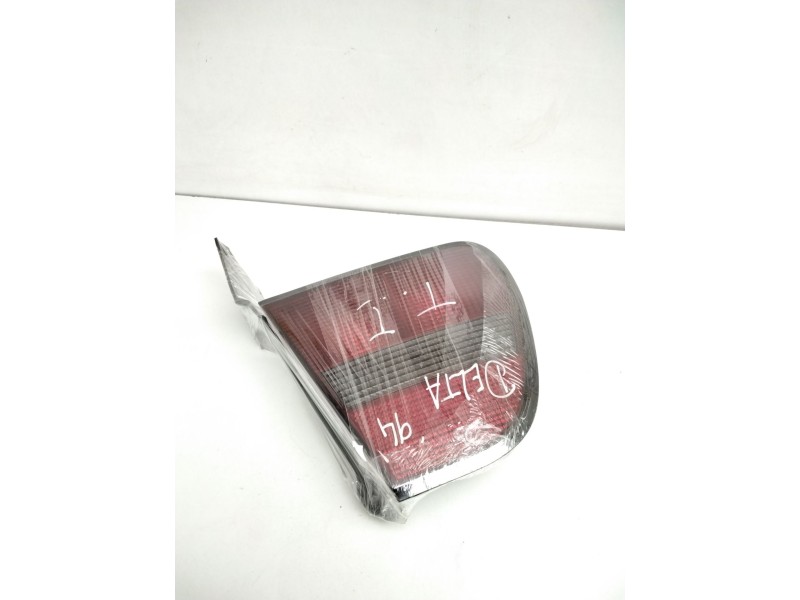 Recambio de piloto trasero izquierdo para lancia delta referencia OEM IAM 7798158 29390102 9668