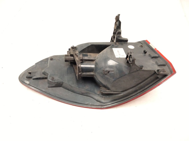 Recambio de piloto trasero derecho para bmw 2 gran tourer (f46) 218 d xdrive referencia OEM IAM 746160801  