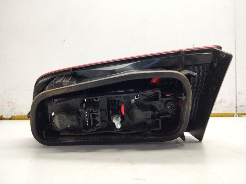 Recambio de piloto trasero izquierdo porton para renault laguna ii (bg0/1_) 1.9 dci (bg0e) referencia OEM IAM   