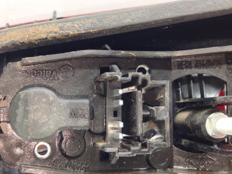 Recambio de piloto trasero izquierdo porton para renault laguna ii (bg0/1_) 1.9 dci (bg0e) referencia OEM IAM   