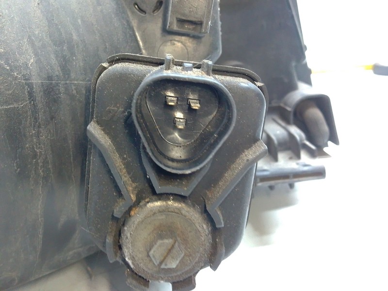 Recambio de faro izquierdo para hyundai matrix (fc) 1.5 crdi referencia OEM IAM   