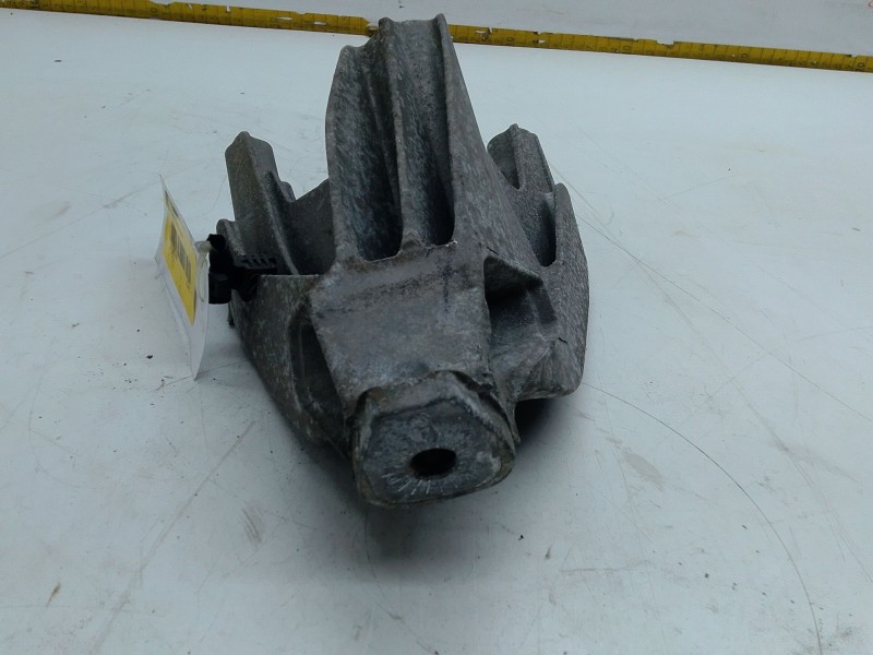 Recambio de soporte motor para audi a5 (8t3) 1.8 tfsi referencia OEM IAM 8K0199307  