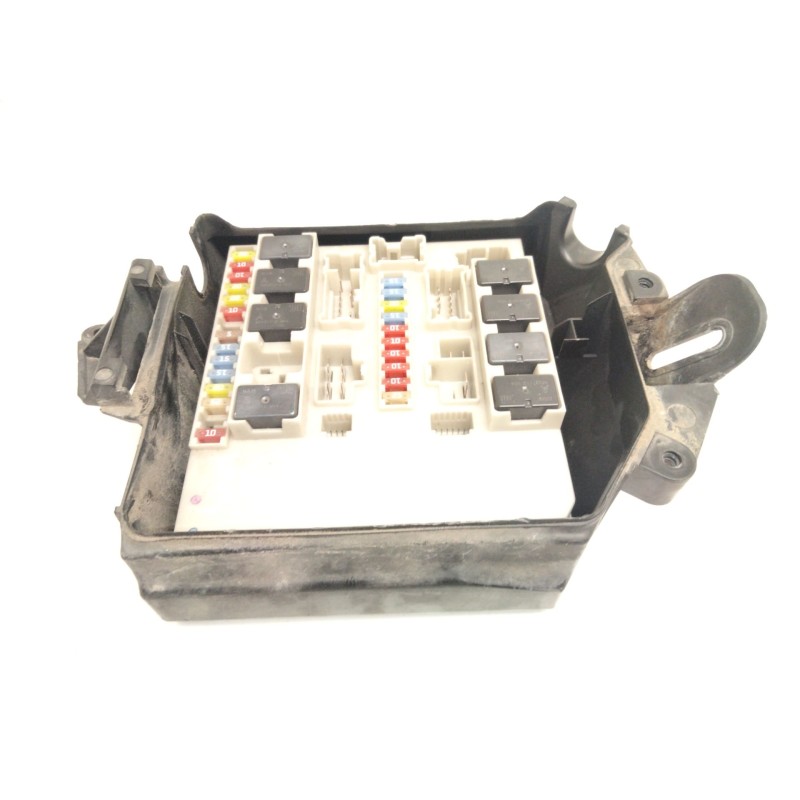 Recambio de caja fusibles para renault clio iii (br0/1, cr0/1) 1.5 dci (br0h, cr0h, cr1s, br1s) referencia OEM IAM   