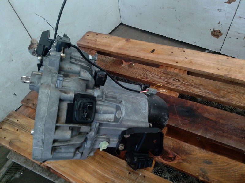 Recambio de caja cambios para renault express furgoneta/monovolumen (f40_, g40_) 1.2 (f406, g40a) referencia OEM IAM JB1047  