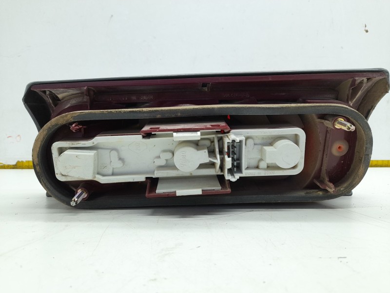 Recambio de piloto trasero izquierdo para renault express furgoneta/monovolumen (f40_, g40_) 1.2 (f406, g40a) referencia OEM IAM