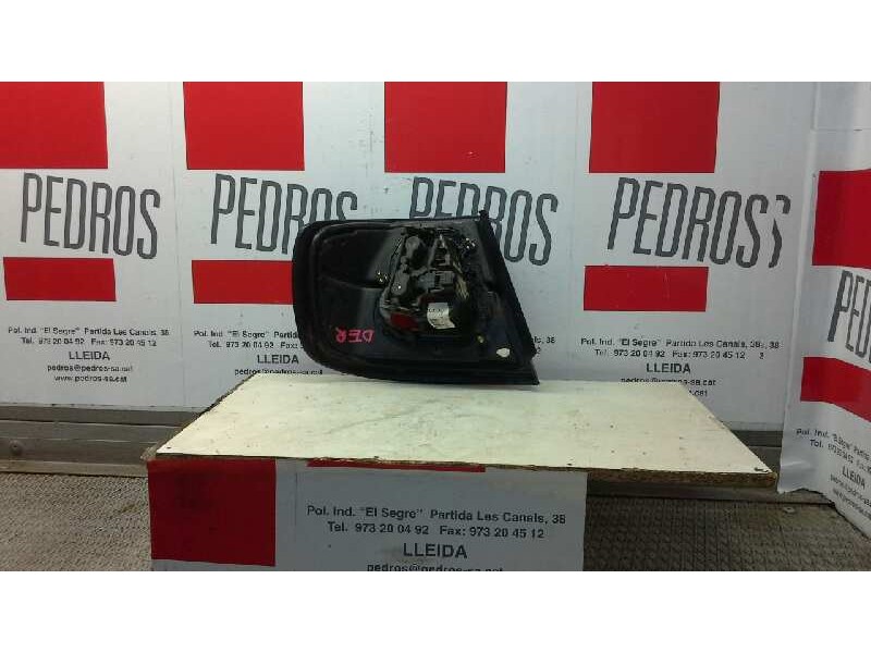 Recambio de piloto trasero derecho para nissan primera berlina (p11) 1.6 16v cat referencia OEM IAM VALEO 2193  