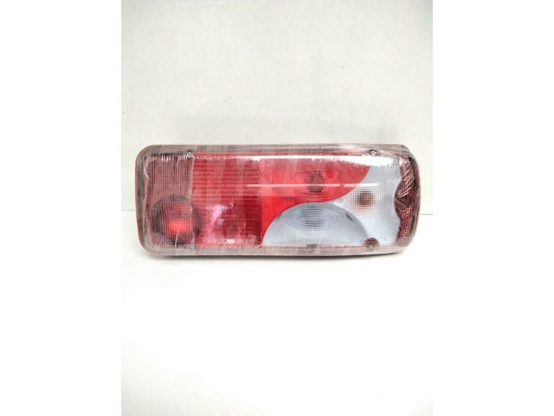 Recambio de piloto trasero derecho para man tgx 18.xxx fg / 4x2 bl xl referencia OEM IAM 81252256551 156528 