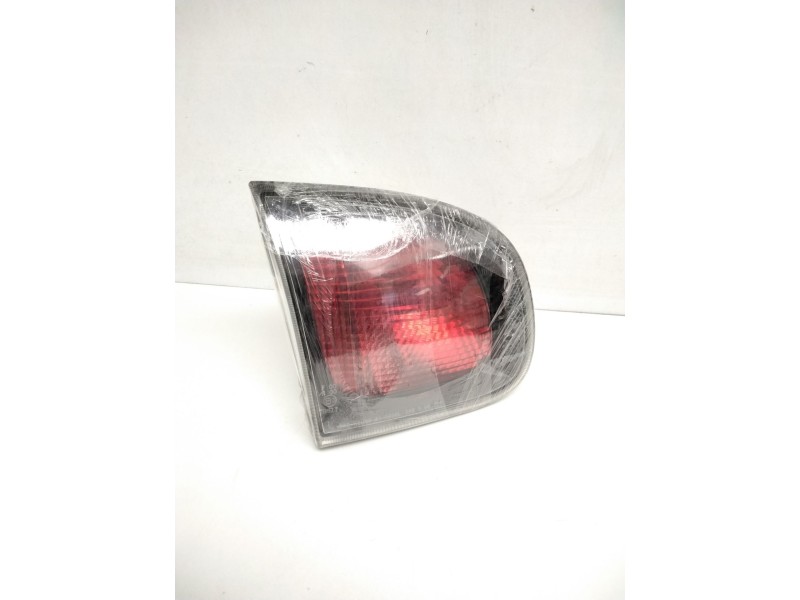 Recambio de piloto trasero izquierdo para daewoo lanos se referencia OEM IAM 415899L 96275897 