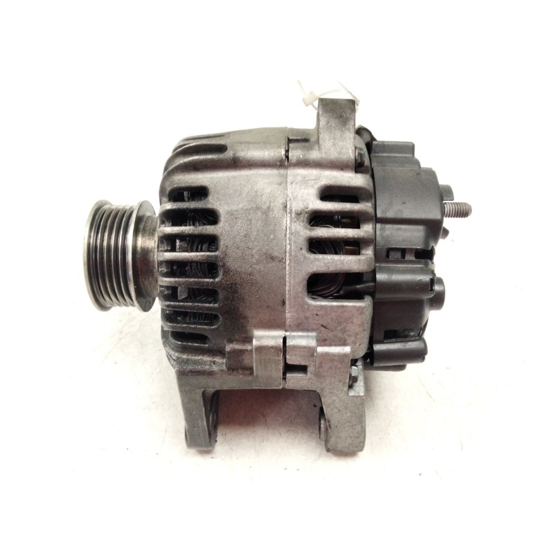 Recambio de alternador para renault megane ii sedán (lm0/1_) 1.5 dci (lm02, lm13, lm2a) referencia OEM IAM   