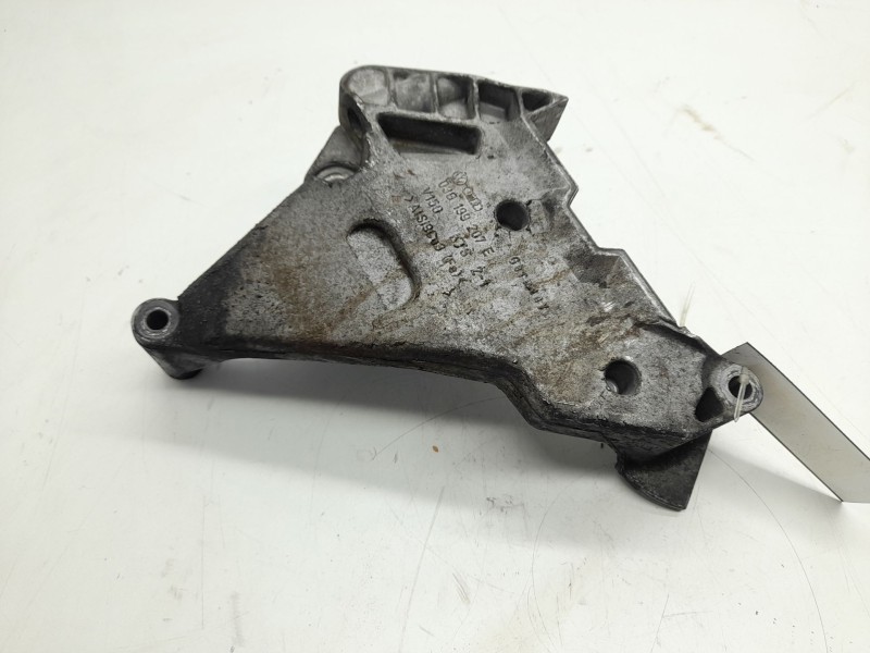 Recambio de soporte motor para seat leon (1p1) 2.0 tdi referencia OEM IAM   