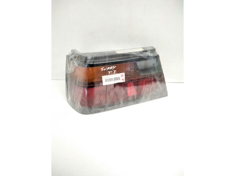 Recambio de piloto trasero izquierdo para » otros... premium 370 26 g 6x2 referencia OEM IAM IKI 4390L PILOTO TRAS.I. NIS SUNNY 