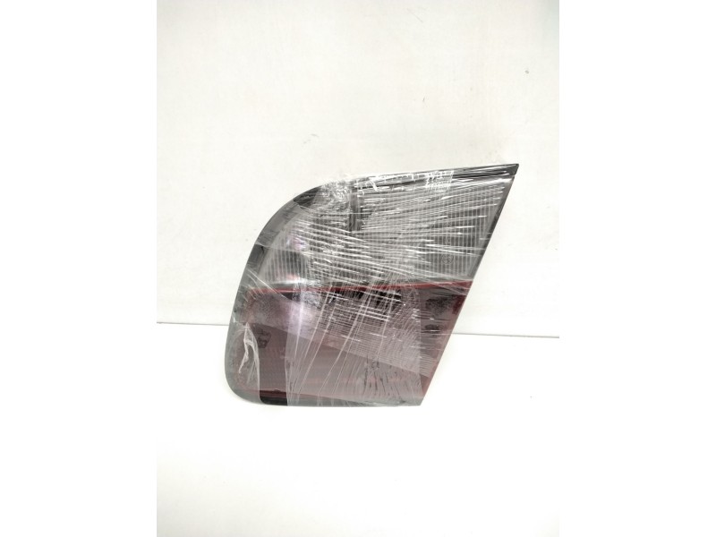 Recambio de piloto trasero central para nissan almera (n15) gx referencia OEM IAM A06HB  