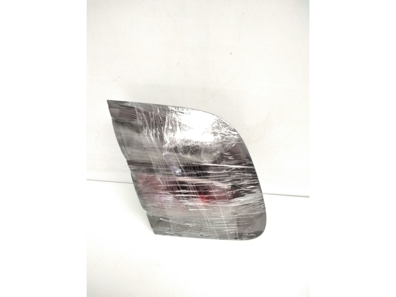 Recambio de piloto trasero central para nissan almera (n15) 2.0 diesel referencia OEM IAM BA75E L  