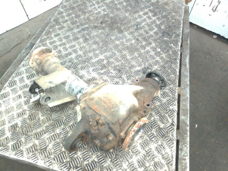 Recambio de diferencial delantero para nissan np300 pickup (d22) 2.5 dci 4x4 referencia OEM IAM 3851161G45  