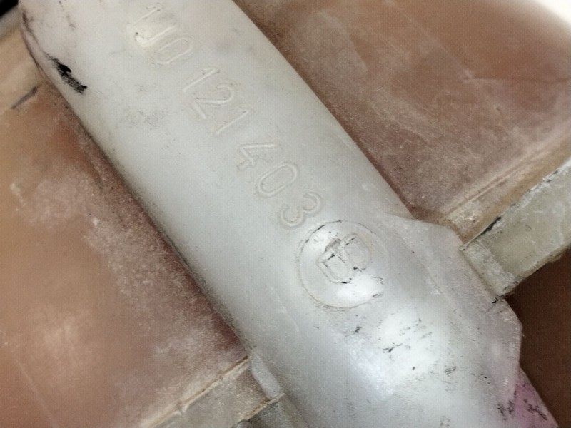 Recambio de deposito expansion para volkswagen golf iv (1j1) 1.6 16v referencia OEM IAM 1J0121403  