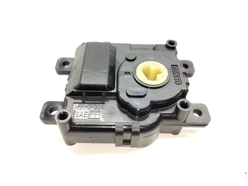 Recambio de motor de trampillas para isuzu d-max iii (tfr, tfs) 1.9 ddi (tfr87j, tfr87) referencia OEM IAM TG1138004040  