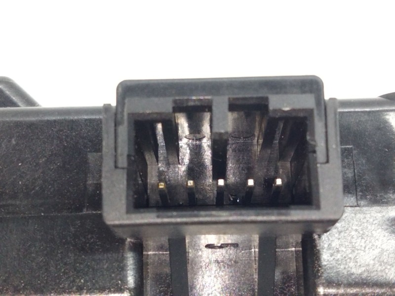 Recambio de motor de trampillas para isuzu d-max iii (tfr, tfs) 1.9 ddi (tfr87j, tfr87) referencia OEM IAM TG1138004040  