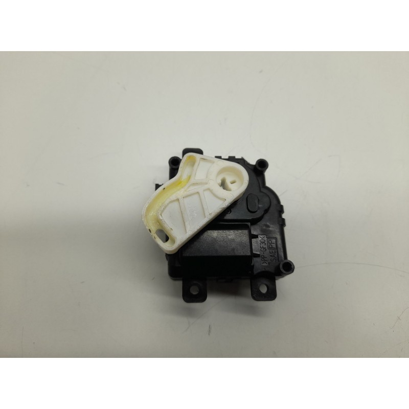 Recambio de motor de trampillas para isuzu d-max iii (tfr, tfs) 1.9 ddi (tfr87j, tfr87) referencia OEM IAM   