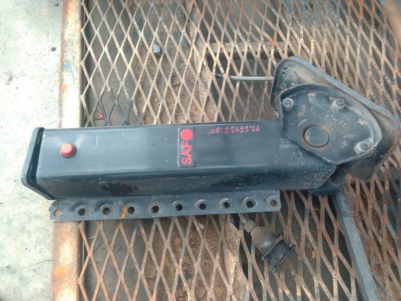 Recambio de pata semiremolque para prim-ball st octopussy referencia OEM IAM 26230240664  