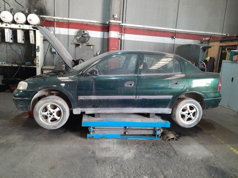 opel astra g sedán (t98) del año 1998