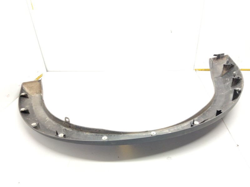 Recambio de aletin delantero izquierdo para land rover discovery v6 td hse referencia OEM IAM   