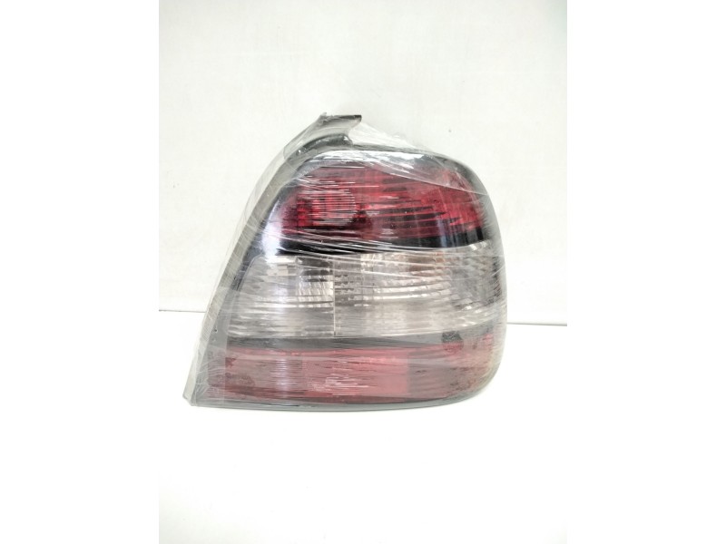 Recambio de piloto trasero derecho para daewoo leganza 2.0 cdx referencia OEM IAM 036577R  