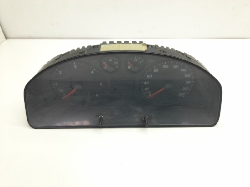 Recambio de cuadro instrumentos para volkswagen transporter t5 autobús (7hb, 7hj, 7eb, 7ej) 1.9 tdi referencia OEM IAM   