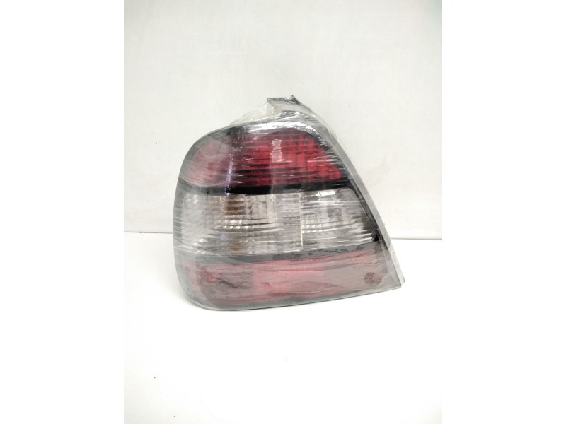 Recambio de piloto trasero izquierdo para daewoo leganza 2.0 cdx referencia OEM IAM 036576L  