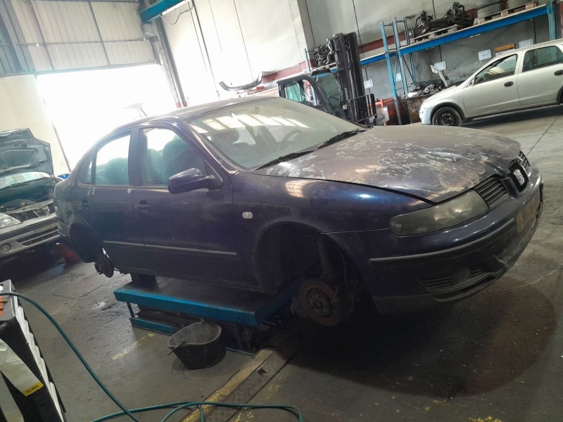 seat toledo ii (1m2) del año 2000