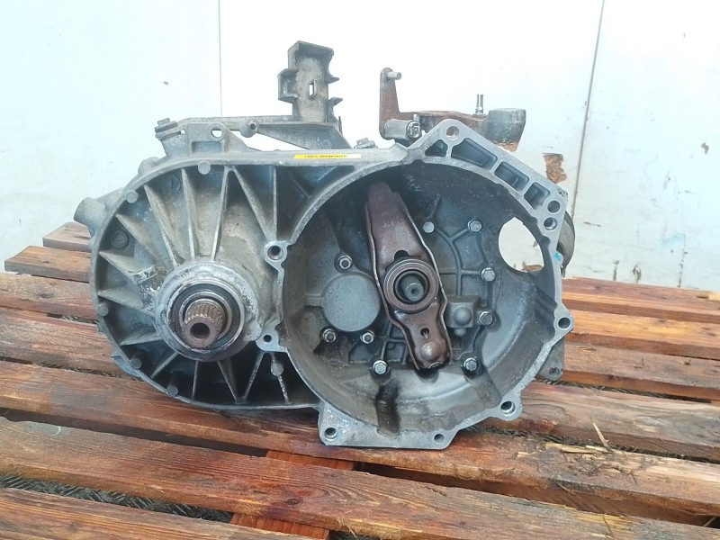 Recambio de caja cambios para volkswagen transporter t5 autobús (7hb, 7hj, 7eb, 7ej) 1.9 tdi referencia OEM IAM JQT  