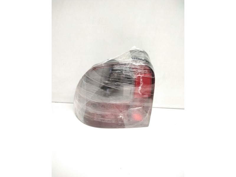 Recambio de piloto trasero izquierdo para mg serie 45 (rt) comfort (5-ptas.) referencia OEM IAM 9102202F00  