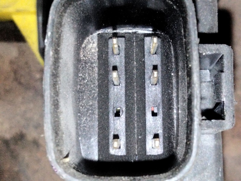 Recambio de cerradura puerta trasera derecha para volvo xc70 d5 awd kinetic referencia OEM IAM 3066050  