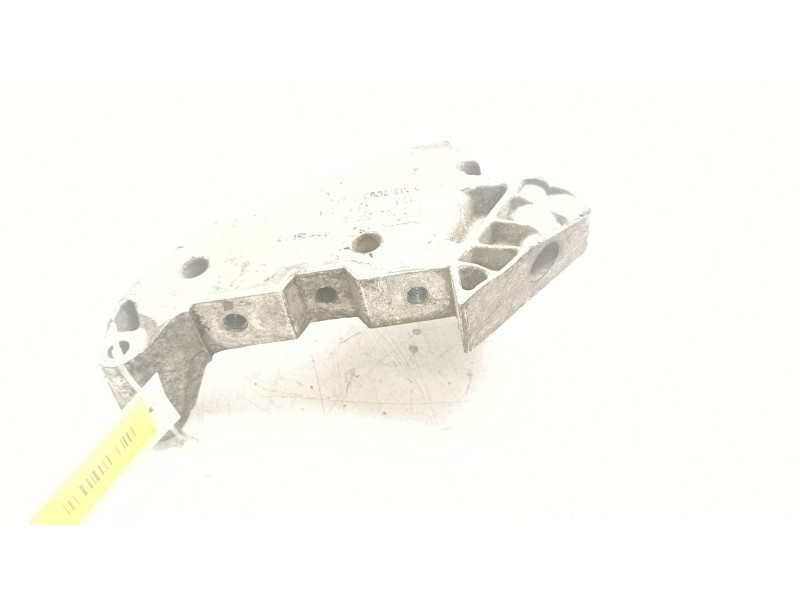 Recambio de soporte motor para seat leon (1p1) 2.0 tdi referencia OEM IAM 03G199207E  