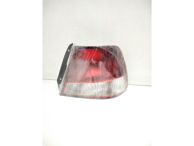 Recambio de piloto trasero derecho para hyundai accent (lc) gl 5p referencia OEM IAM R92402252  
