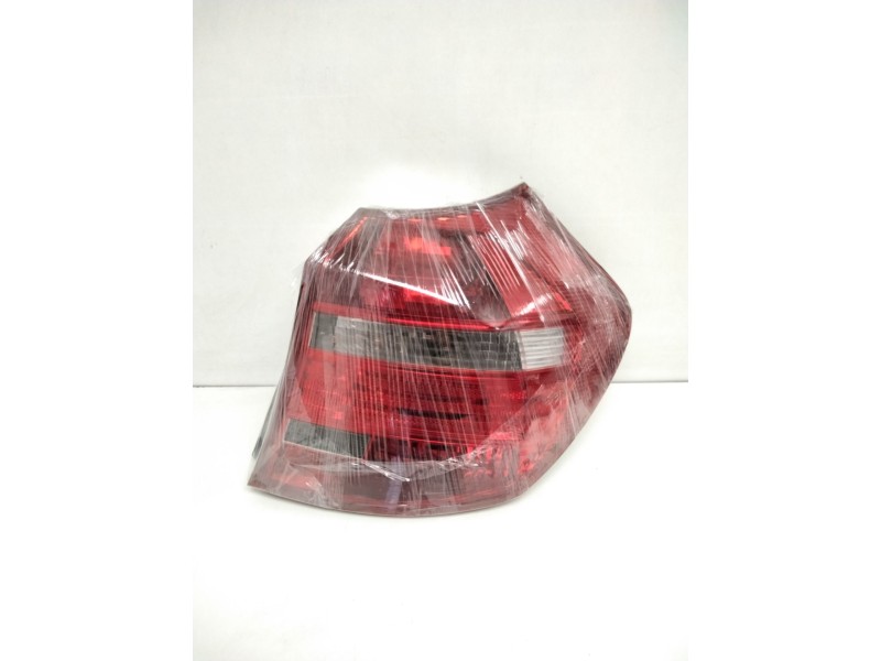 Recambio de piloto trasero derecho para bmw serie 1 berlina (e81/e87) referencia OEM IAM 716495604 3013640000 
