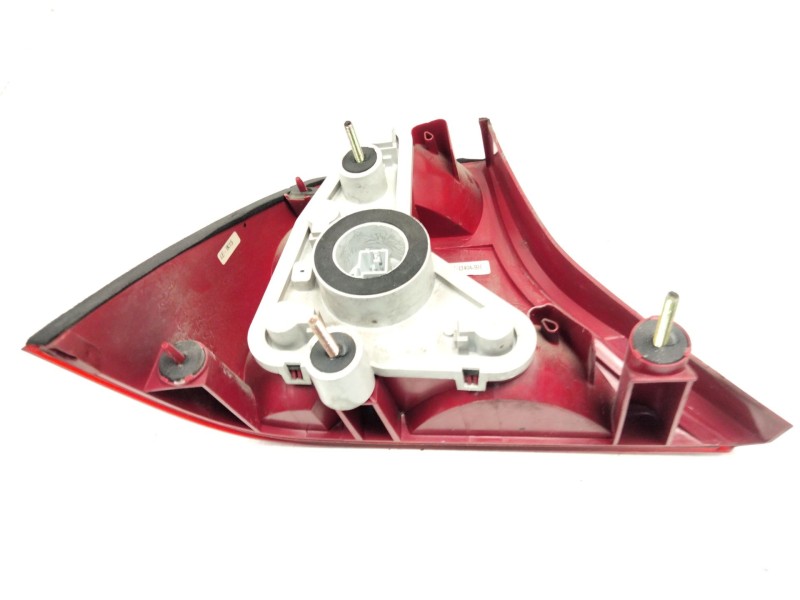 Recambio de piloto trasero derecho para ford focus i sedán (dfw) 1.6 16v referencia OEM IAM   