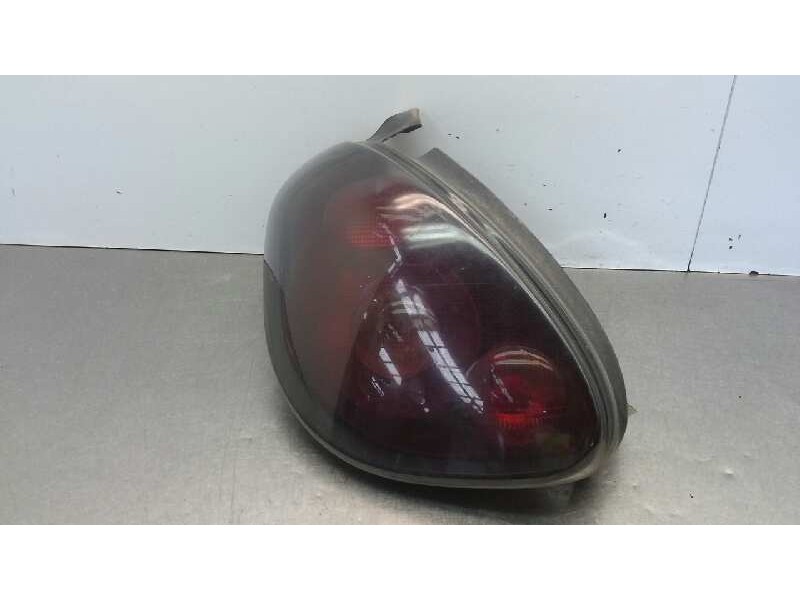 Recambio de piloto trasero izquierdo para fiat bravo (182) jtd 105 / 100 sx referencia OEM IAM 0046538353  