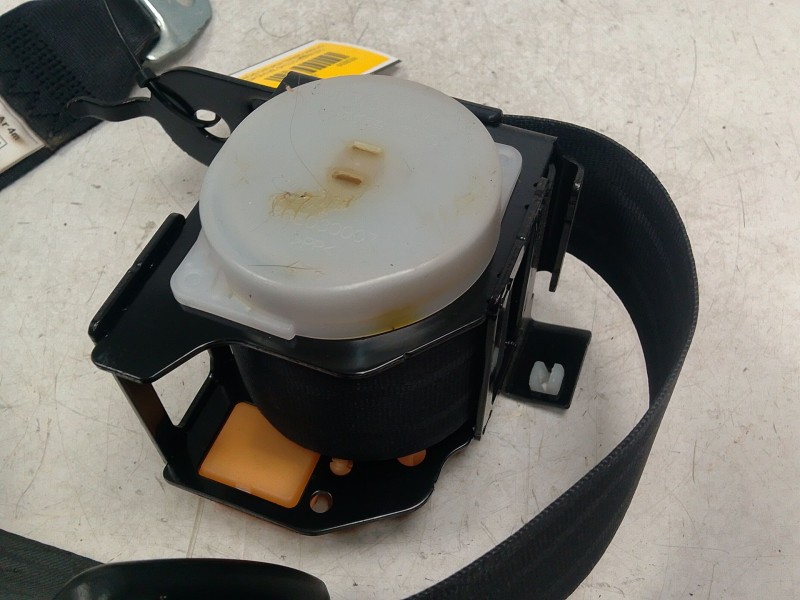 Recambio de enganche cinturon trasero derecho para mazda cx-5 (ke, gh) 2.2 d (ke2fw) referencia OEM IAM   