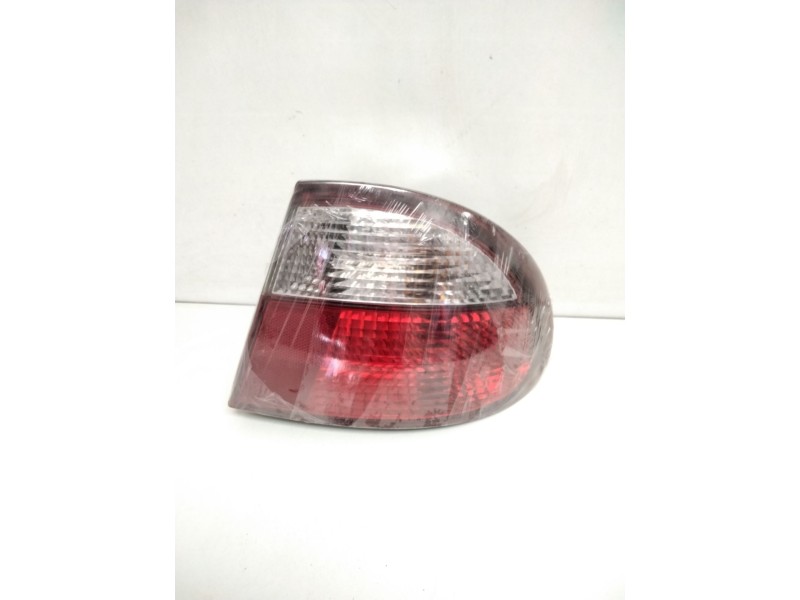 Recambio de piloto trasero derecho para daewoo lanos cool referencia OEM IAM 96304519  